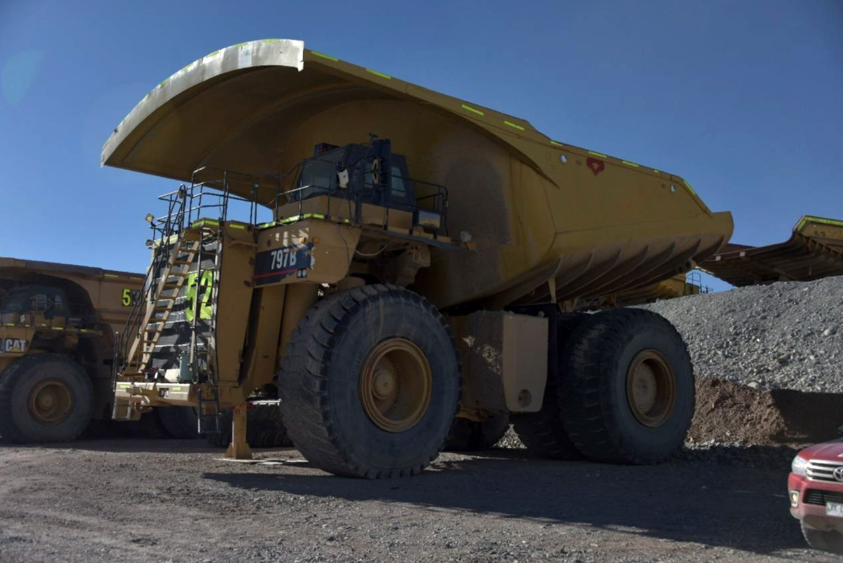 Caterpillar 797B Truck DGI Trading